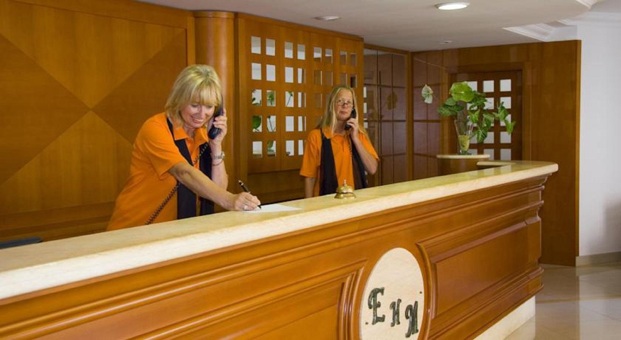Aparthotel Esquinzo Y Monte Del Mar Playa De Esquinzo Ngoại thất bức ảnh