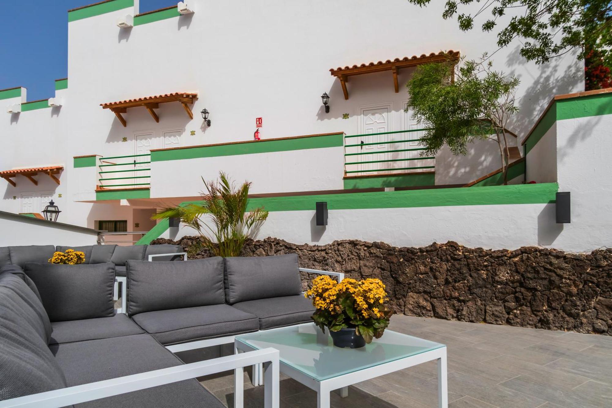 Aparthotel Esquinzo Y Monte Del Mar Playa De Esquinzo Ngoại thất bức ảnh